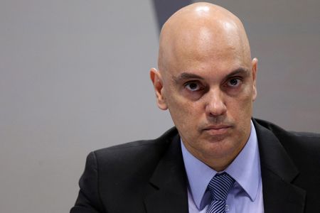 Moraes arquiva recurso de Bolsonaro e depoimento do presidente à